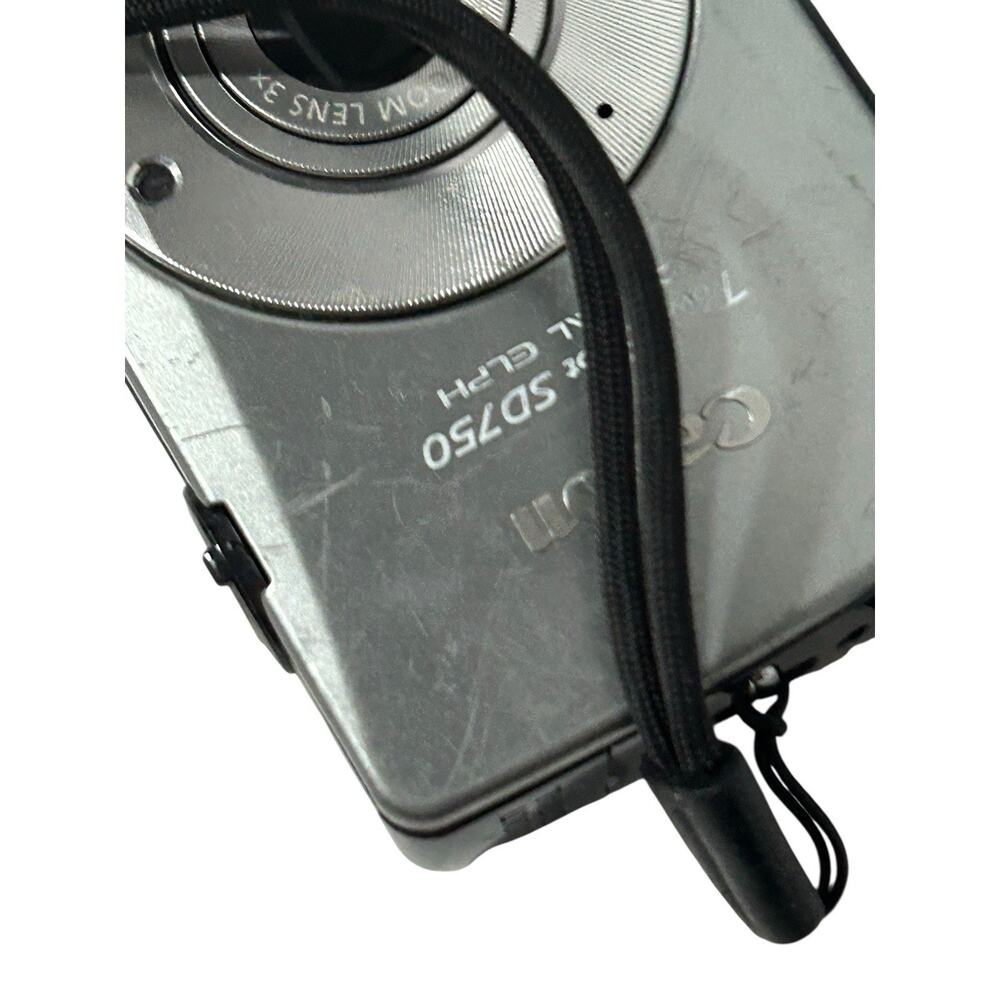 Sony Cyber-Shot DSC-W55 7.2 Mega Pixels 3x Zoom Digital Camera No Battery - Picture 11 of 11